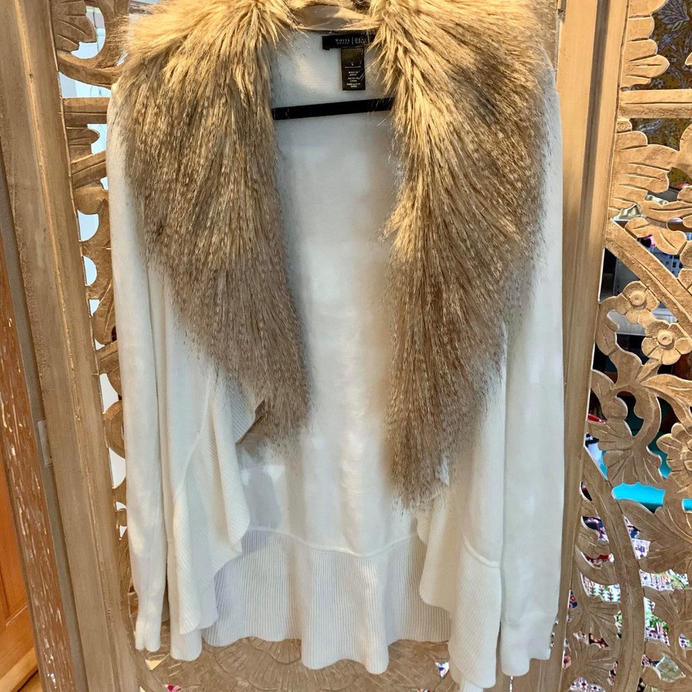 Faux Fur Collar Ruffle Cardigan - Picture 4 of 5